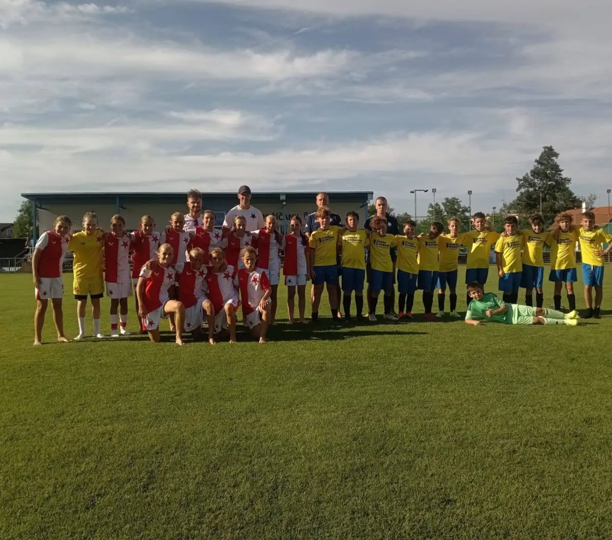 mladší žáci vs. Slavia Praha dívky - přípravný zápas