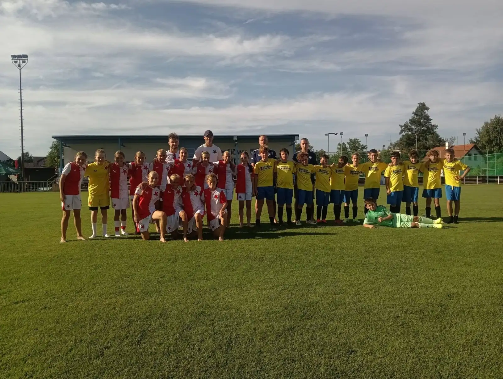 mladší žáci vs. Slavia Praha dívky - přípravný zápas